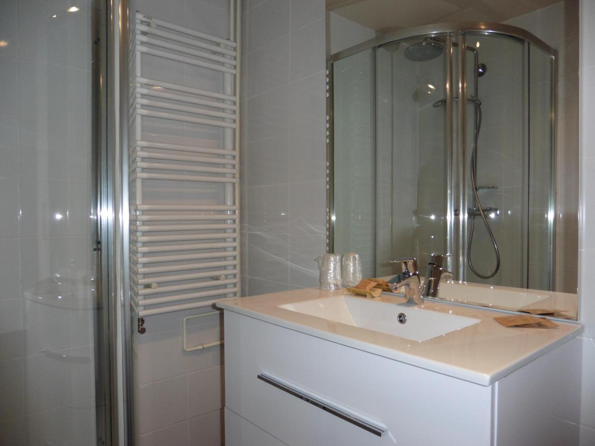 Le Dahu Hotel Chamonix Phòng bức ảnh