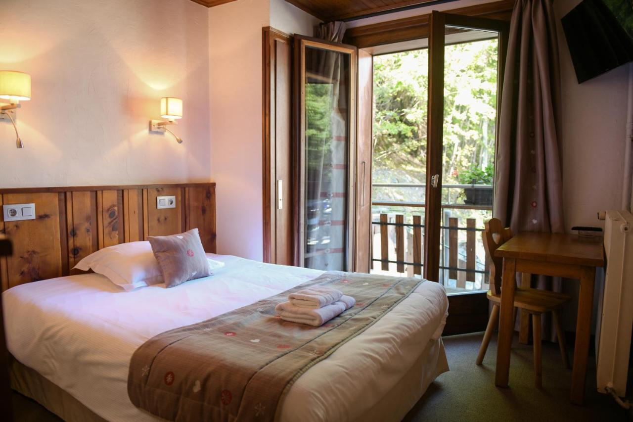 Le Dahu Hotel Chamonix Ngoại thất bức ảnh